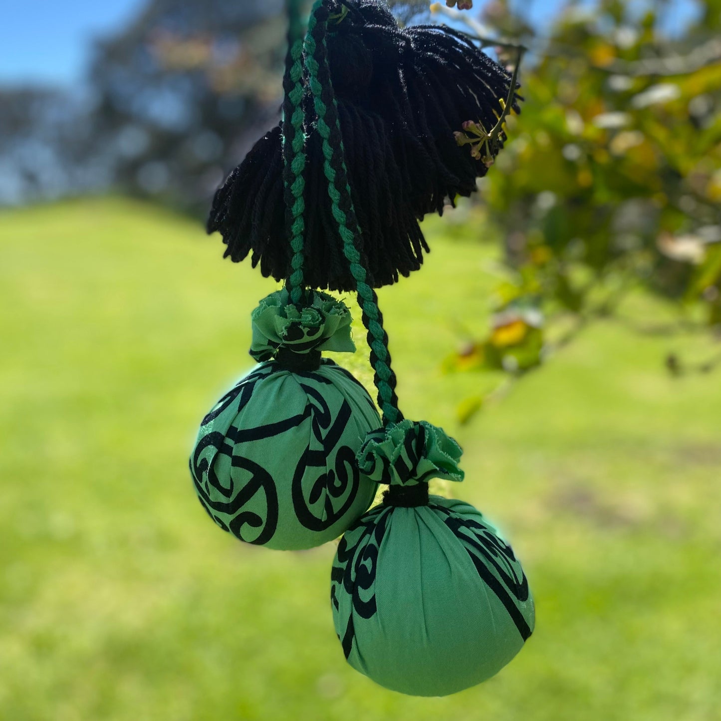 Poi Maori Green Mangopare Green and Black cord