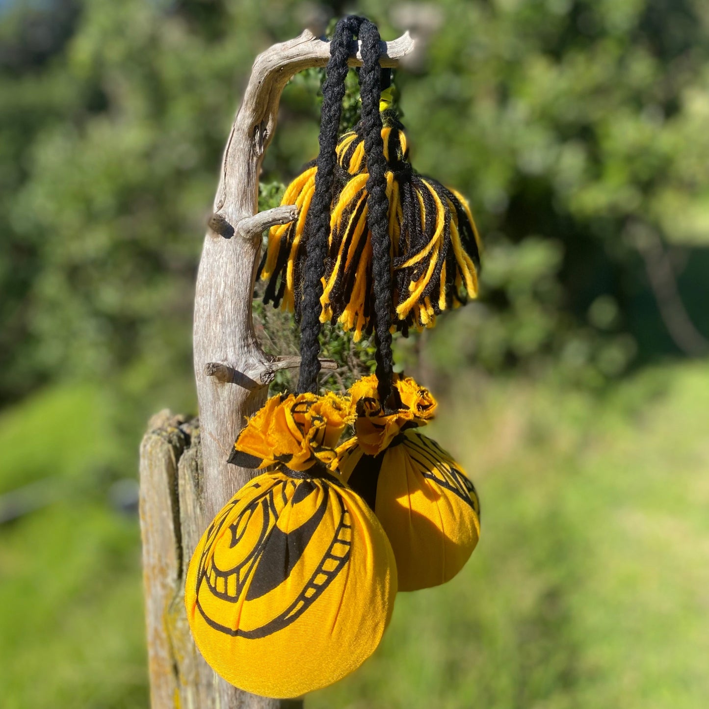 Poi NZ Māori Poi Yellow Manawa Koru with Black and yellow Braided Cord