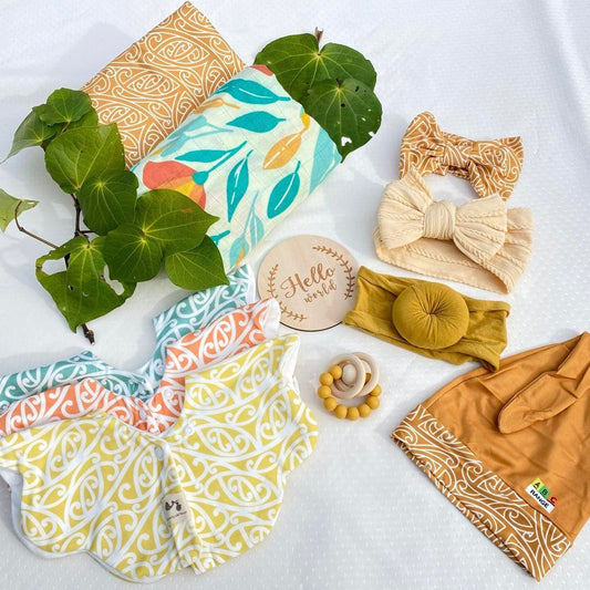 Baby Gift Pack Girls' green & orange themed
