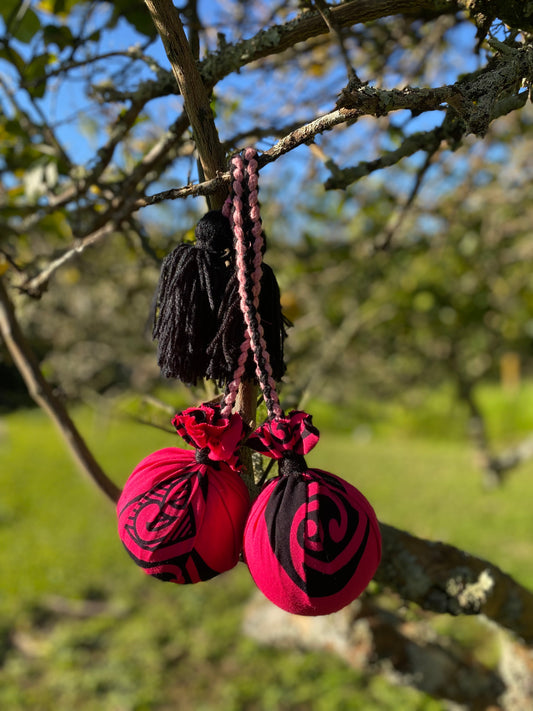 Māori Poi Pink Manawa Koru with pink & black Braided Cord