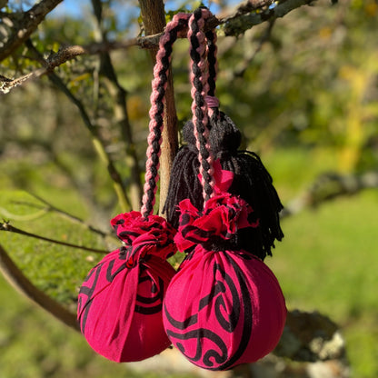 Poi Māori Pink Mangopare with pink & black Braided Cord