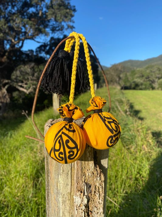 Māori Poi Yellow Mangopare with Yellow Braided Cord