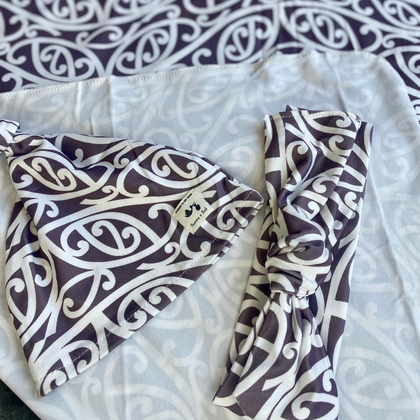 Māori Baby Blanket Wrap Dark Grey